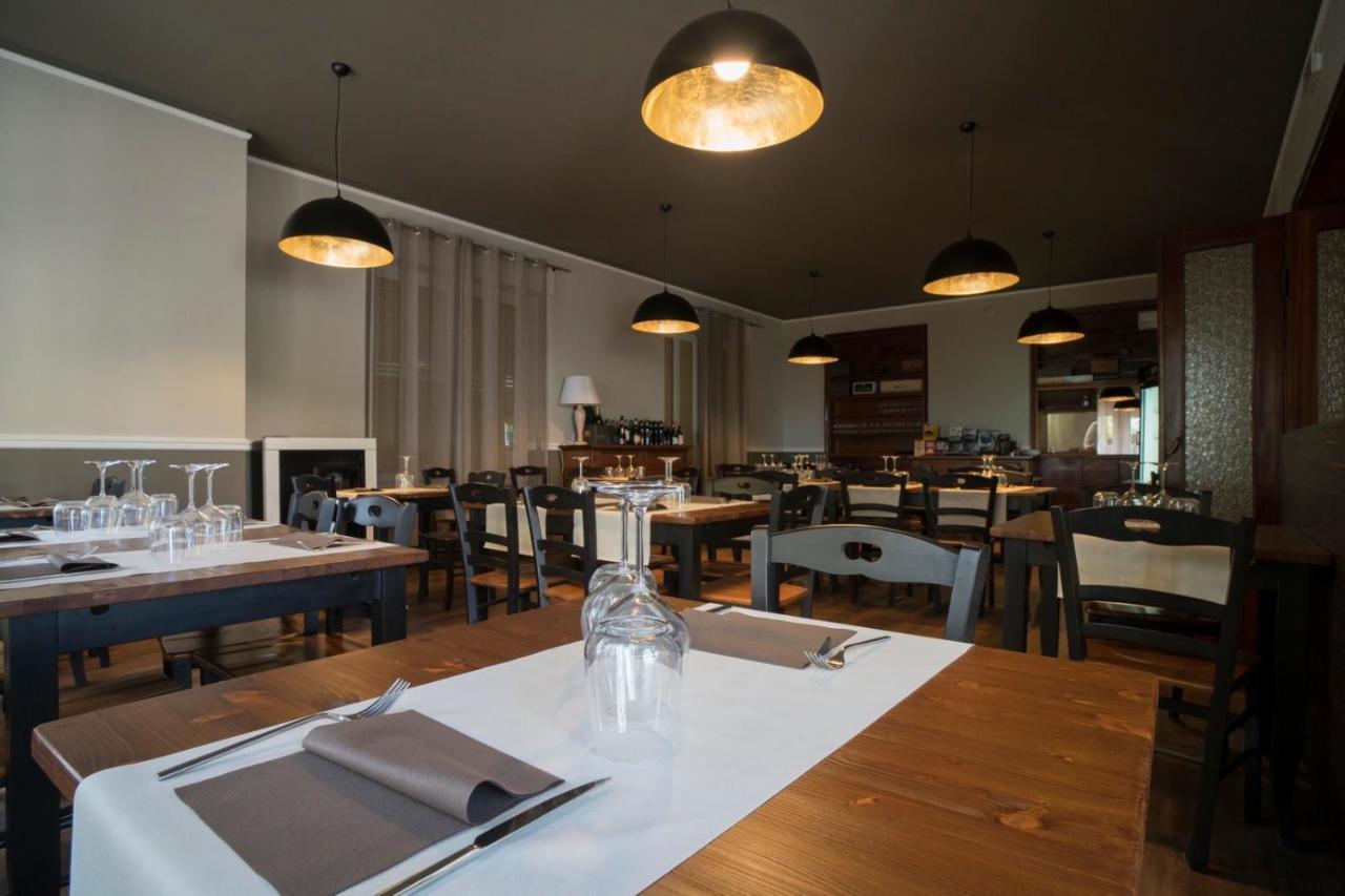 Albergo Ristorante Plaza Tornolo Екстериор снимка